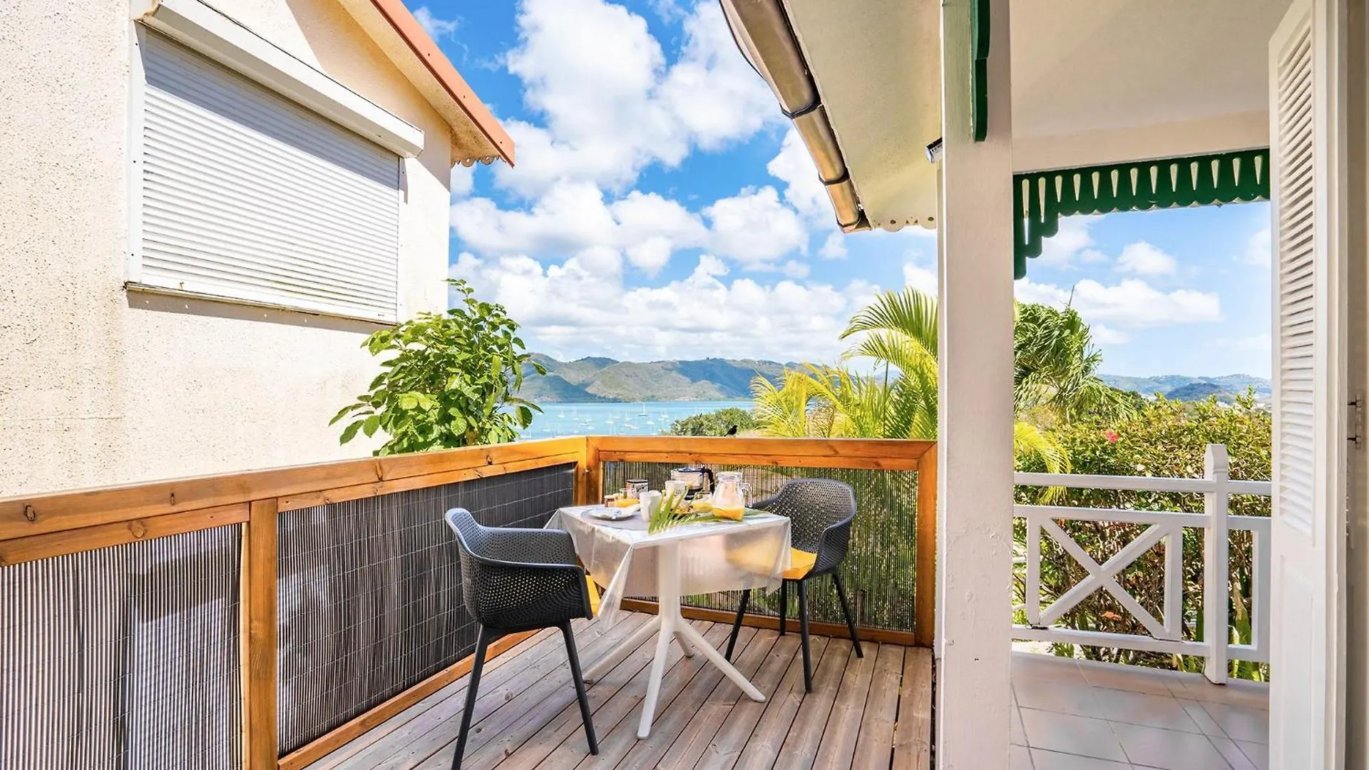 Ty Paradis Sainte-Anne Apartment