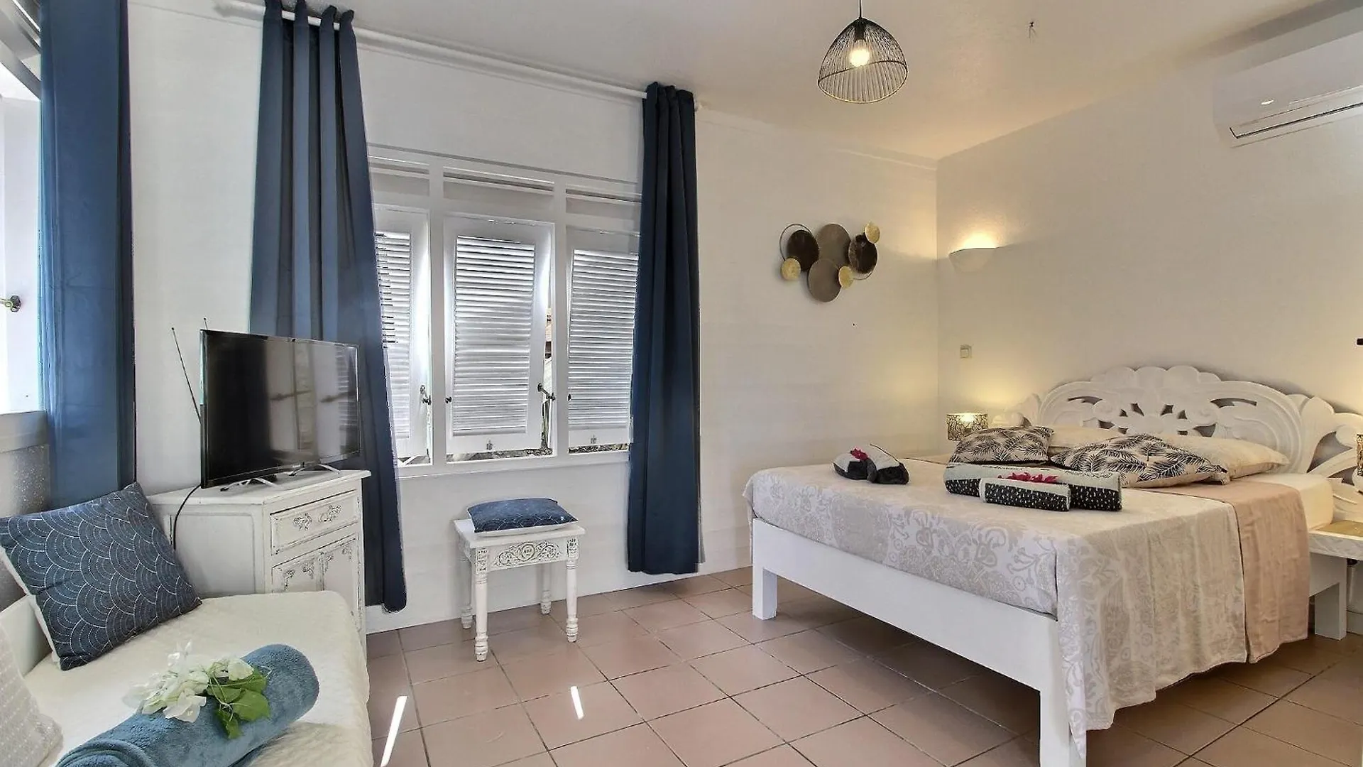 Ty Paradis Sainte-Anne 0*,  Martinique