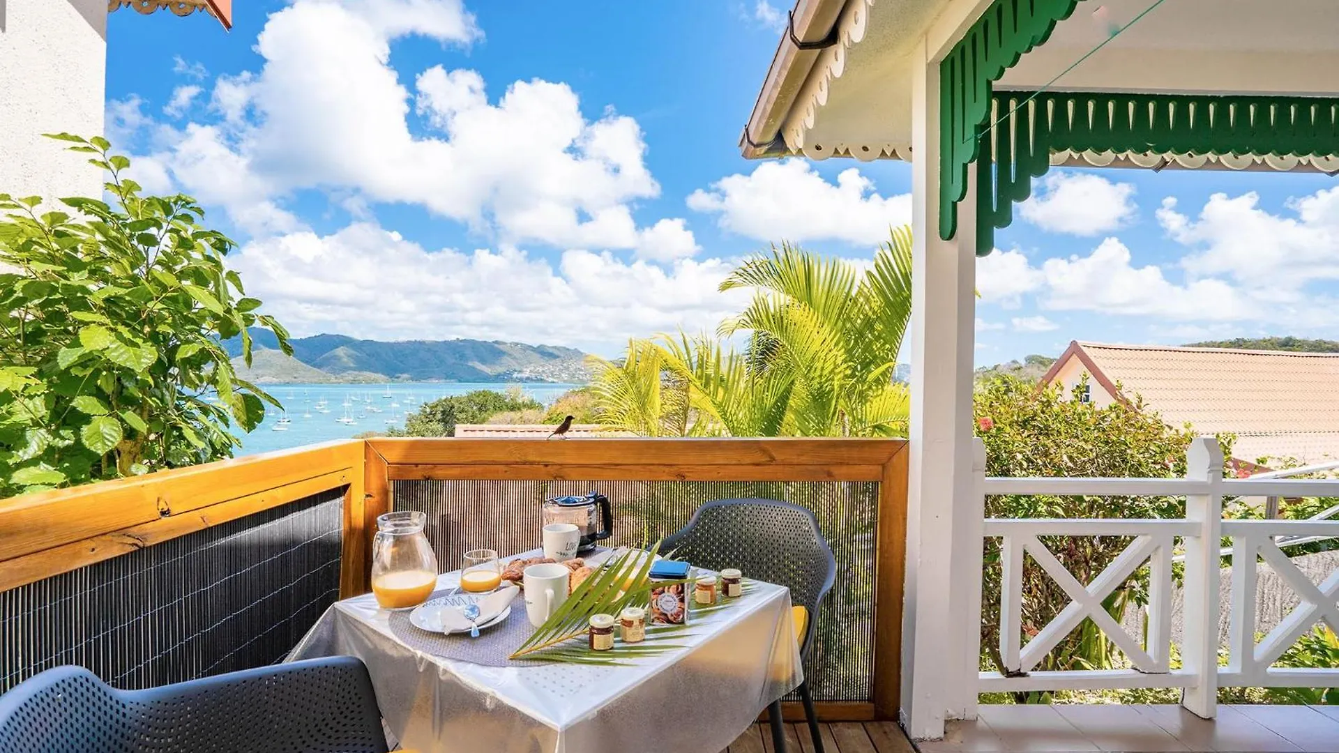 Ty Paradis Sainte-Anne Apartment